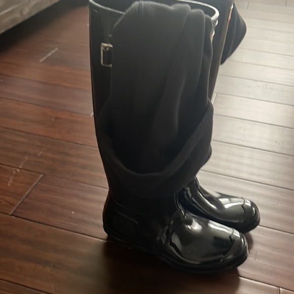Authentic Hunter Original Tall Gloss rain boots size: 8 - Picture 3 of 4